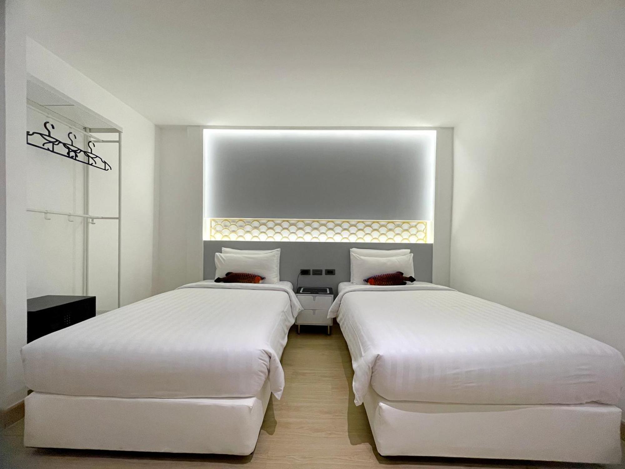 Arawana Express Sukhumvit 22 Aparthotel Bangkok Exterior foto